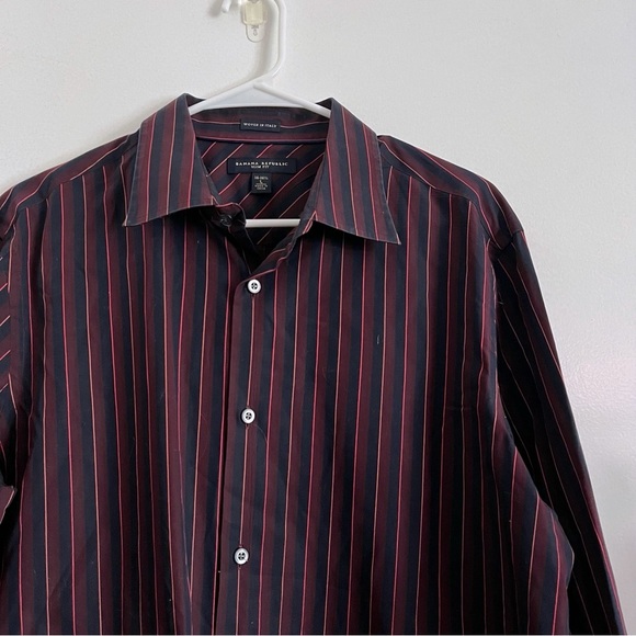 Banana Republic • Burgundy Navy Striped Button Down Shirt Slim Fit - Picture 2 of 5